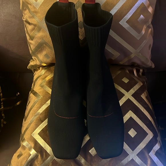 Women’s Ankle Boots - Picture 1 of 6